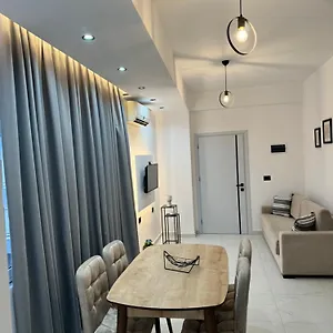 https://ariaerika-apartments.albaniahotels.org